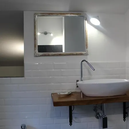 Invito Al Viaggio לינה וארוחת בוקר 3*