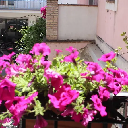 Invito Al Viaggio 3* גיארדיני נאקסוס