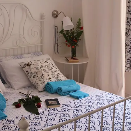 Invito Al Viaggio לינה וארוחת בוקר גיארדיני נאקסוס