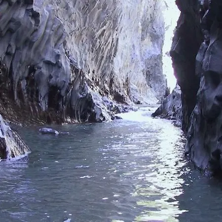 Invito Al Viaggio לינה וארוחת בוקר 3*