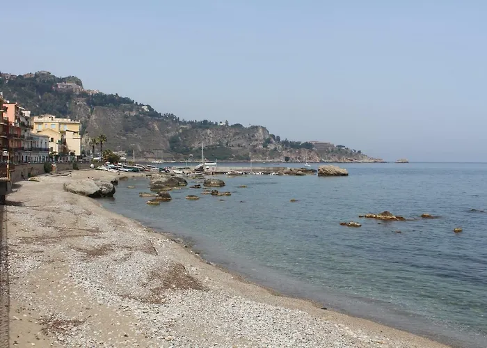 Invito Al Viaggio فندق مبيت وإفطار جيارديني ناكسوس