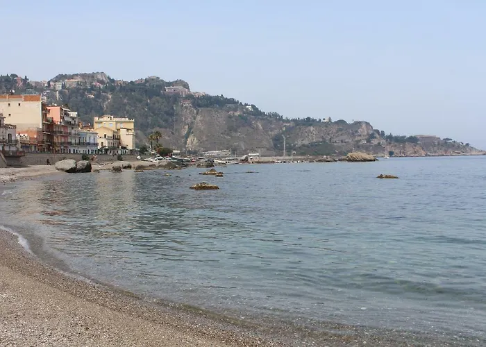 Invito Al Viaggio فندق مبيت وإفطار جيارديني ناكسوس